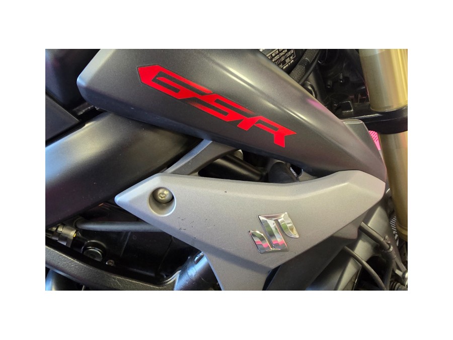 SUZUKI d'occasion GSR750 SUZUKI GSR750 de 2014 Vichy (03)﻿