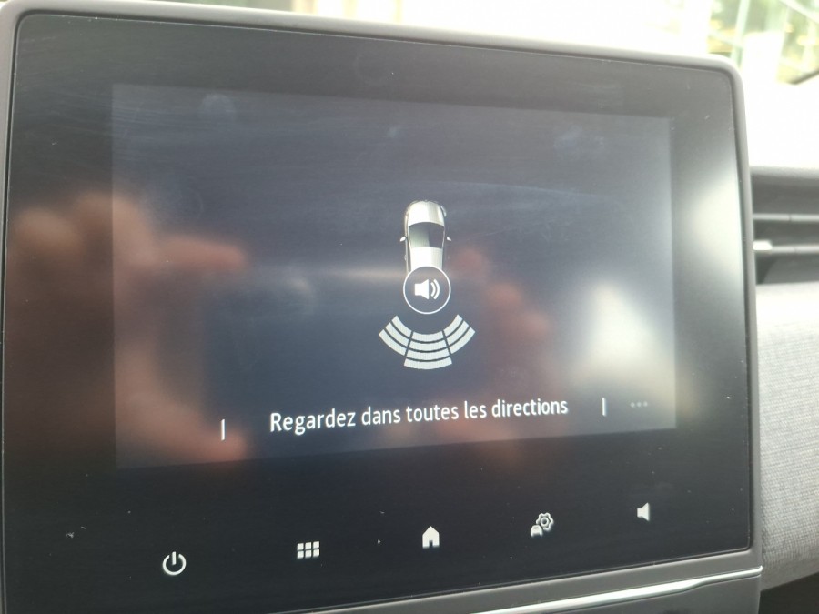 RENAULT d'occasion CLIO 1.6 E-TECH 145 de 2026 MONTREUIL (93)﻿