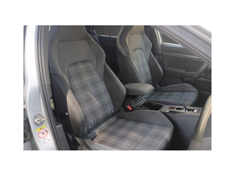 VOLKSWAGEN d'occasion GOLF 2.0 TDI 200 GTD DSG7 de 2021 La Ciotat