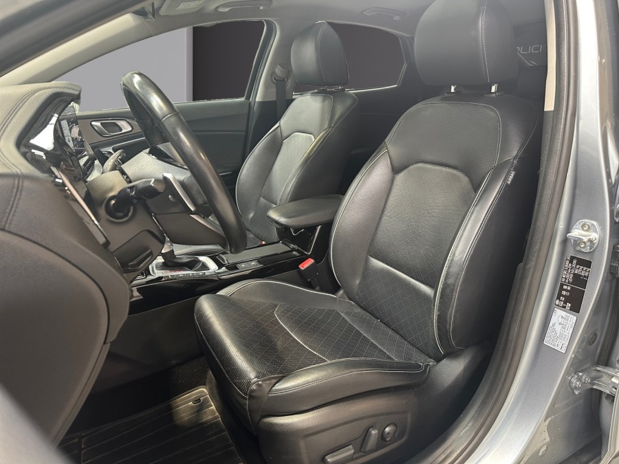 KIA d'occasion XCEED XCEED 1.4 T-GDI 140 PREMIUM DCT de 2019 Lorient