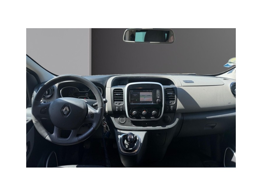 RENAULT d'occasion TRAFIC DCI 120 de 2015 Nice (06)﻿