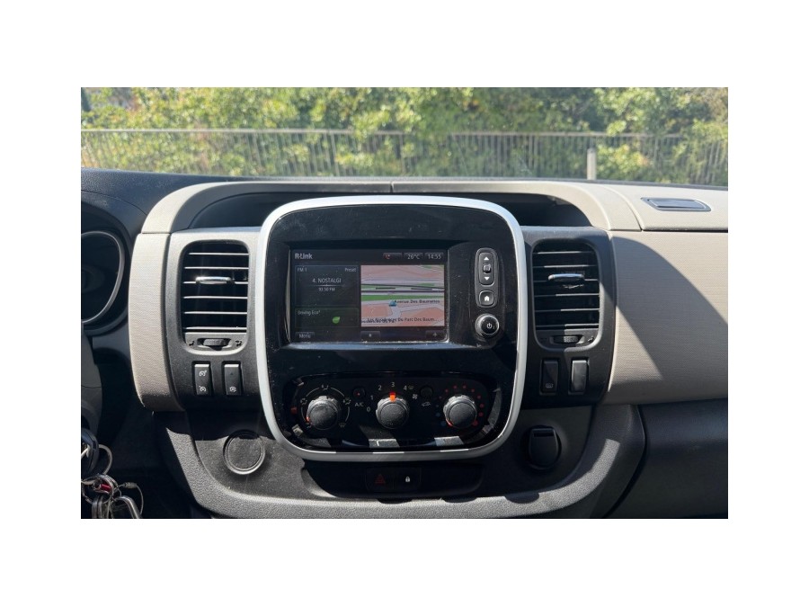 RENAULT d'occasion TRAFIC DCI 120 de 2015 Nice (06)﻿