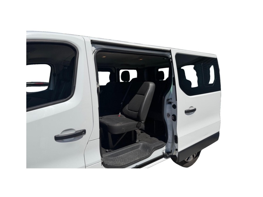RENAULT d'occasion TRAFIC DCI 120 de 2015 Nice (06)﻿