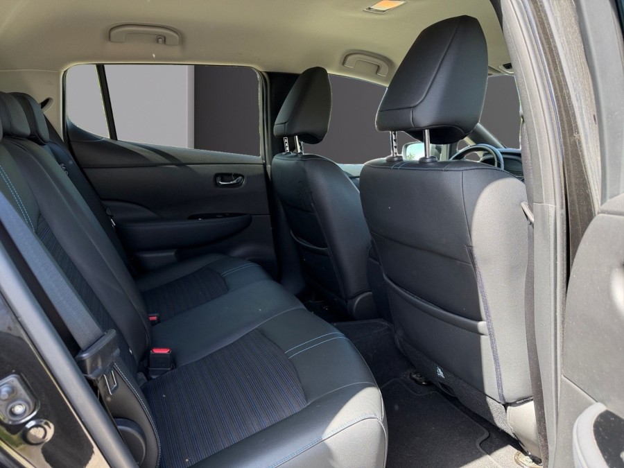 NISSAN d'occasion LEAF ELECTRIQUE 40 KWH N-Connecta de 2020 Rennes