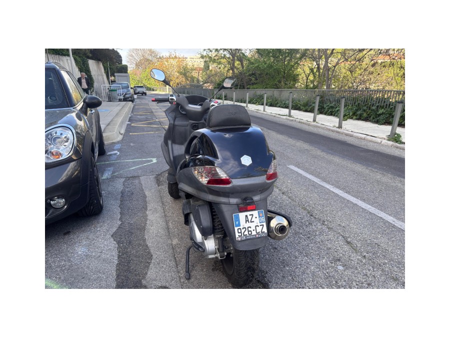 PIAGGIO d'occasion MP3 40RL piaggio de 2007 Nice (06)﻿