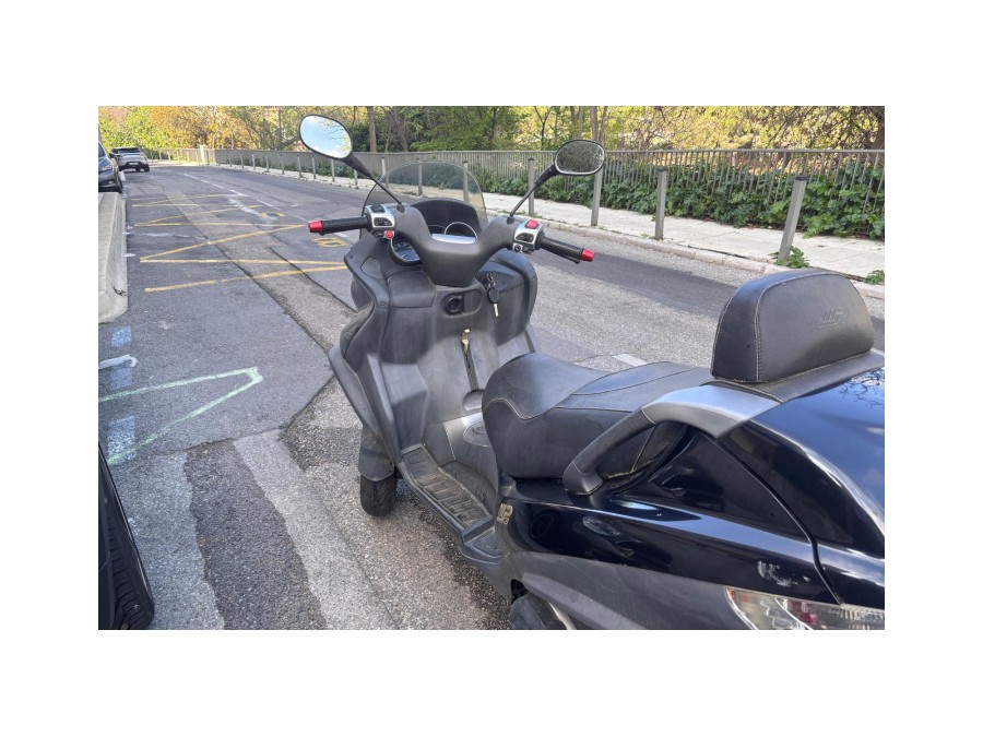 PIAGGIO d'occasion MP3 40RL piaggio de 2007 Nice (06)﻿