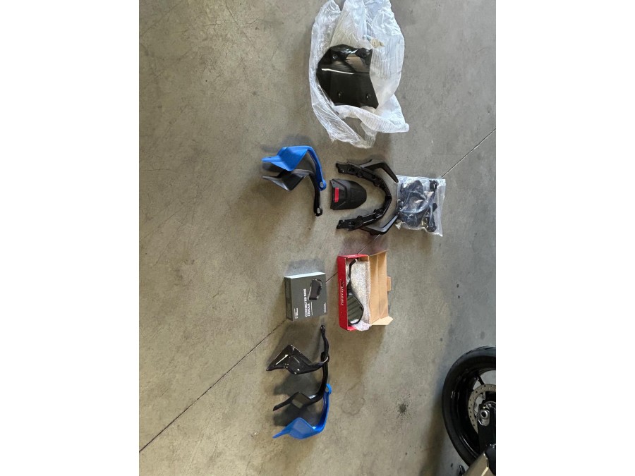 BMW d'occasion F900XR Sport avec pack pro de 2024 Meximeux (01)﻿