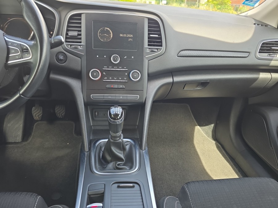 RENAULT d'occasion MEGANE 1.5 DCI 110 ZEN de 2017 Vichy (03)﻿