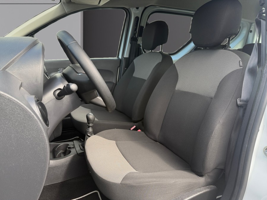 DACIA d'occasion DOKKER 1.5 BLUE DCI 95 SILVER LINE de 2019 Vannes