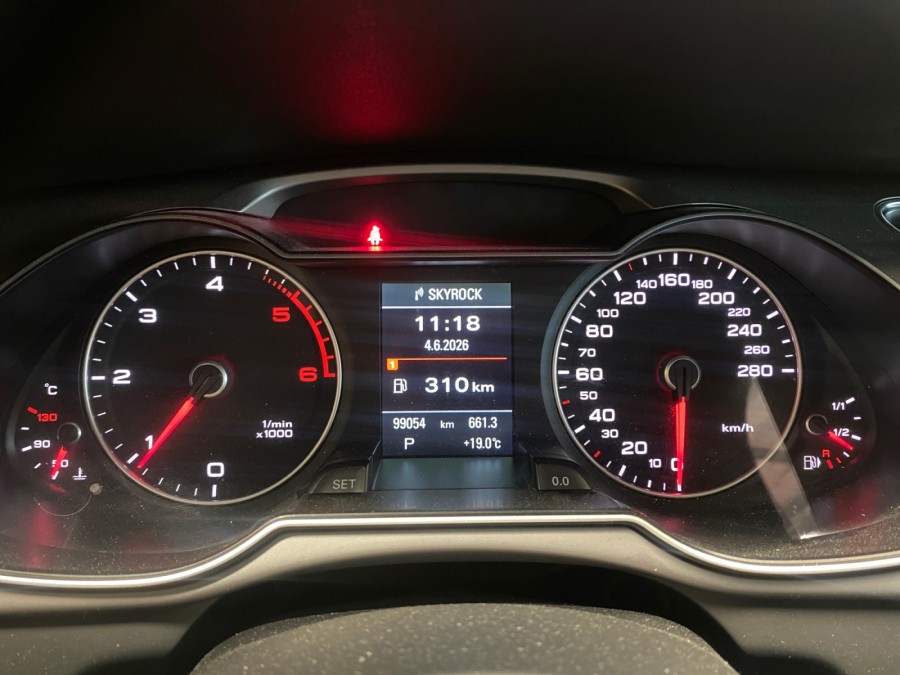 AUDI d'occasion A4 2.0 TDI 177 AMBITION LUXE MULTITRONIC de 2013 Pau