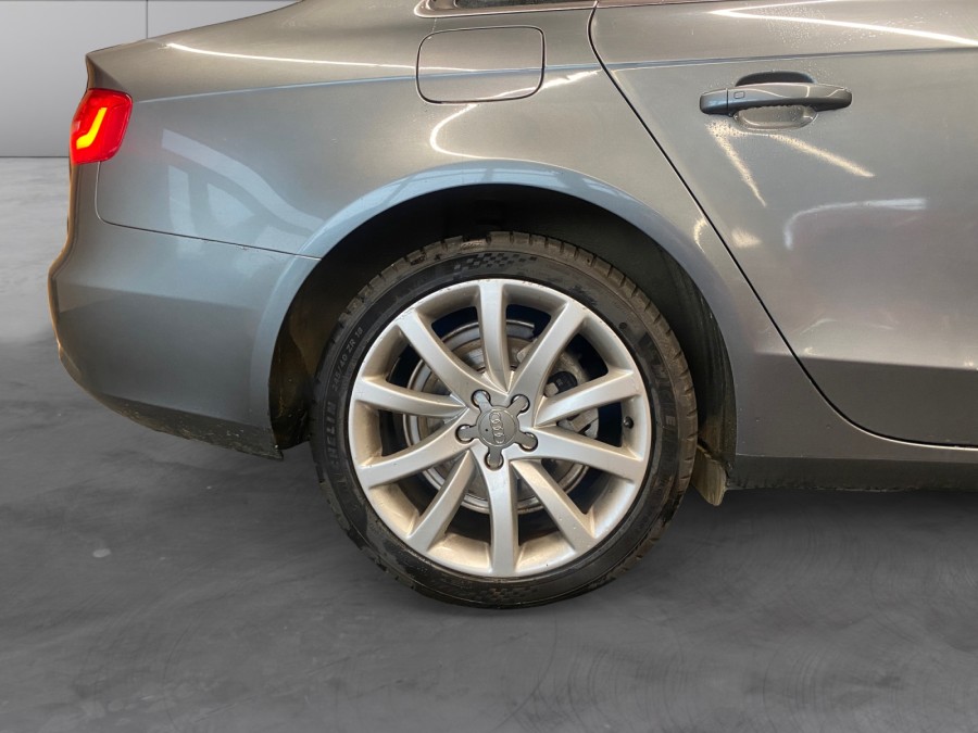 AUDI d'occasion A4 2.0 TDI 177 AMBITION LUXE MULTITRONIC de 2013 Pau