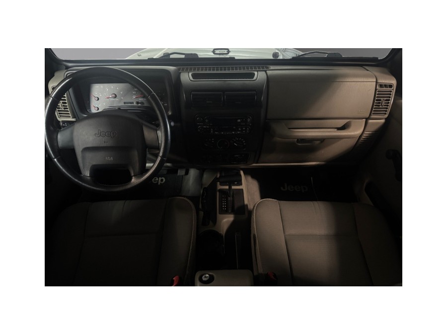 JEEP d'occasion WRANGLER 4.0 SPORT de 2004 Pau (64)﻿