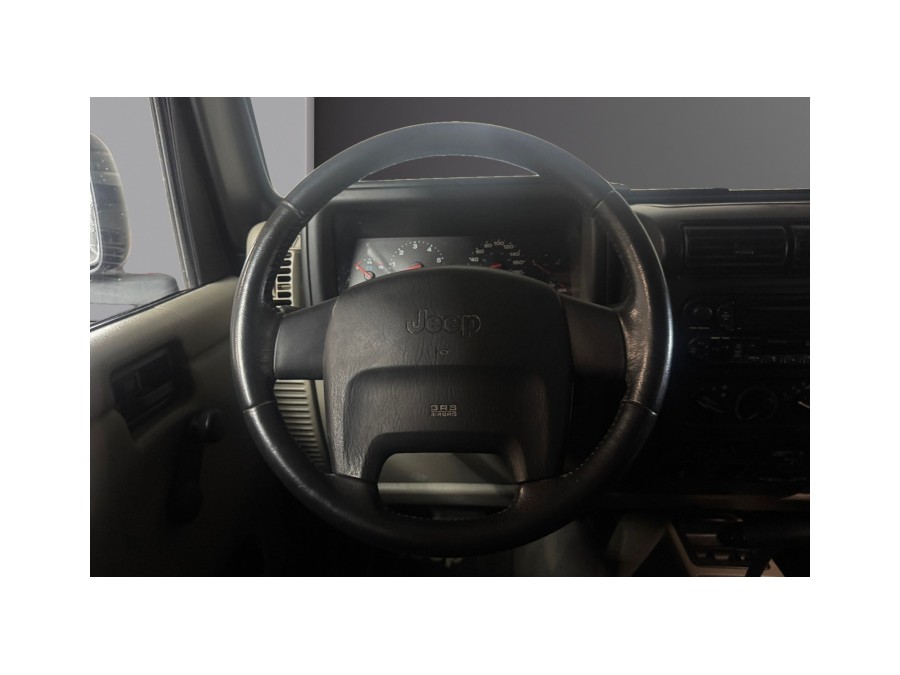 JEEP d'occasion WRANGLER 4.0 SPORT de 2004 Pau (64)﻿