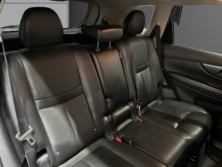 NISSAN d'occasion X-TRAIL 1.6 DCI 130 CONNECT 7P de 2014 Lyon Ouest