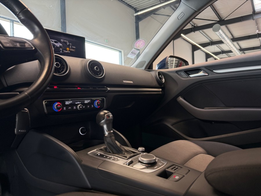 AUDI d'occasion A3 1.5 TFSI 150 BUSINESS LINE S TRONIC de 2018