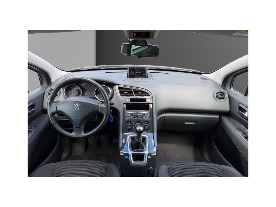 PEUGEOT d'occasion 5008 1.6 HDI 115 Active de 2014 Rennes (35)﻿
