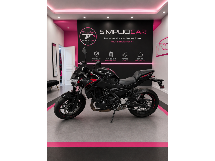 KAWASAKI d'occasion Z650 ER650M de 2023 Le Raincy (93)﻿