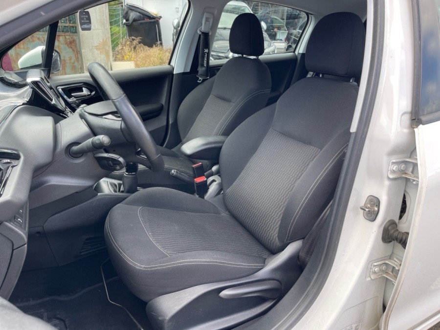 PEUGEOT d'occasion 208 AFFAIRE 1.2 PURE TECH 82 Active business de