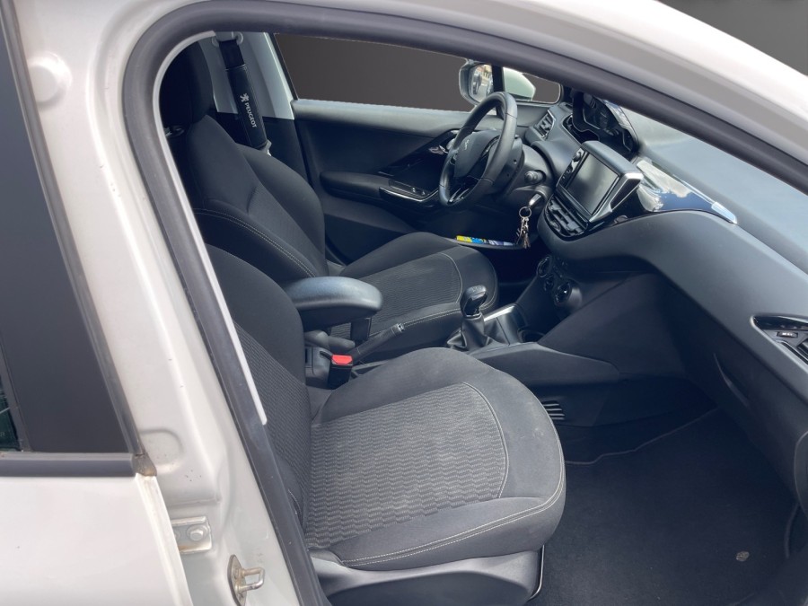 PEUGEOT d'occasion 208 AFFAIRE 1.2 PURE TECH 82 Active business de