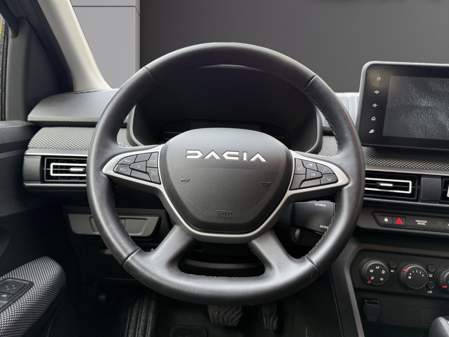 DACIA d'occasion JOGGER 1.6 HYBRID 140 EXPRESSION 7P BA de 2025