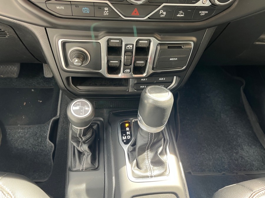 JEEP d'occasion WRANGLER JEEP WRANGLER SAHARA de 2023 Cannes (06)﻿