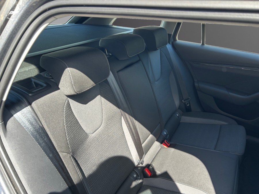 SKODA d'occasion OCTAVIA COMBI 2.0 TDI 116 AMBITION de 2022 Soissons