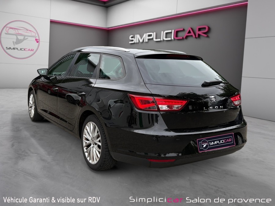 SEAT d'occasion LEON ST 1.2 TSI 110 PREMIUM DSG de 2017 Salon de