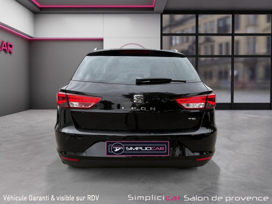 SEAT d'occasion LEON ST 1.2 TSI 110 PREMIUM DSG de 2017 Salon de