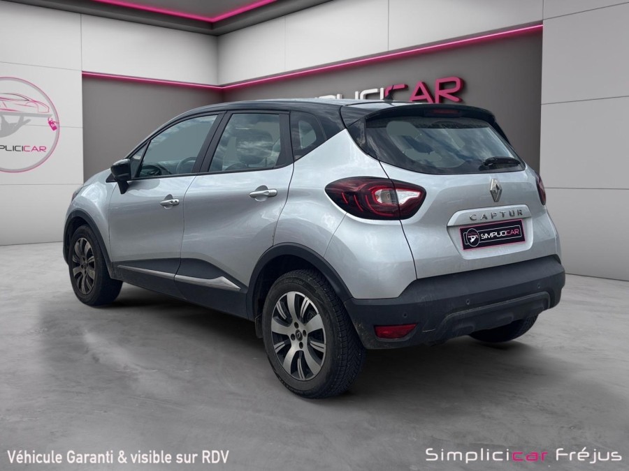 RENAULT d'occasion CAPTUR 1.3 TCE 130 SUNSET de 2019 Frejus (83)﻿