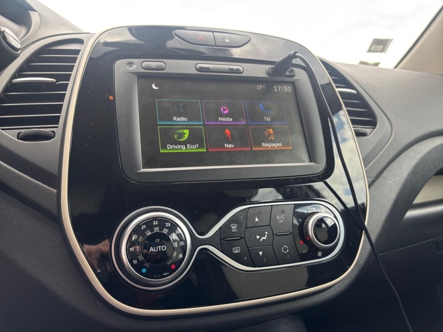 RENAULT d'occasion CAPTUR 1.3 TCE 130 SUNSET de 2019 Frejus (83)﻿