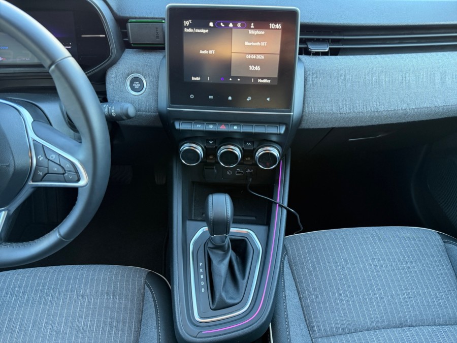 RENAULT d'occasion CLIO 1.6 E-TECH 145 TECHNO de 2023 Toulon Est (83)﻿