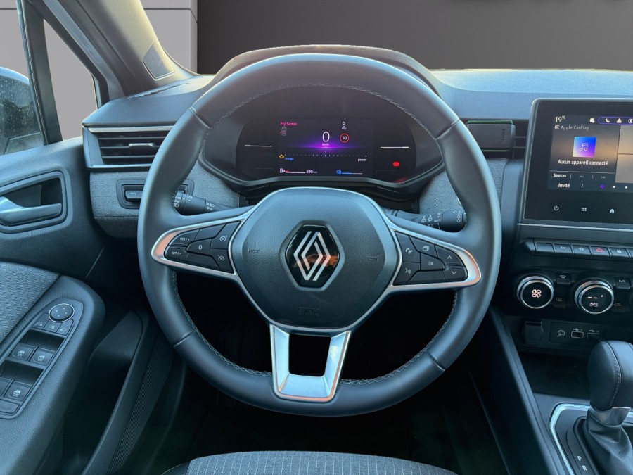 RENAULT d'occasion CLIO 1.6 E-TECH 145 TECHNO de 2023 Toulon Est (83)﻿