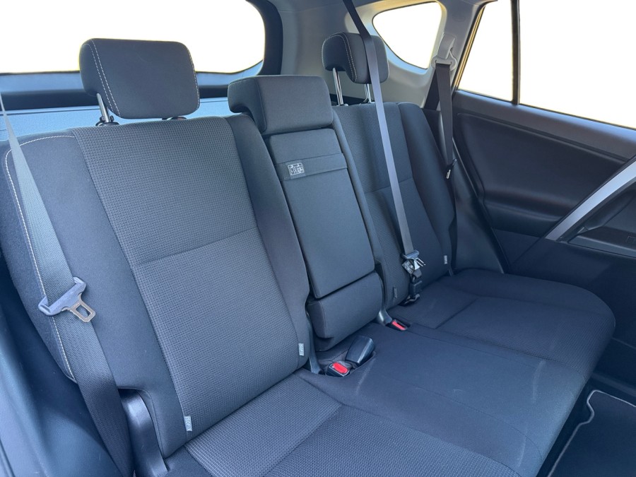 TOYOTA d'occasion RAV4 HYBRIDE 2WD DESIGN BUSINESS de 2018 Strasbourg