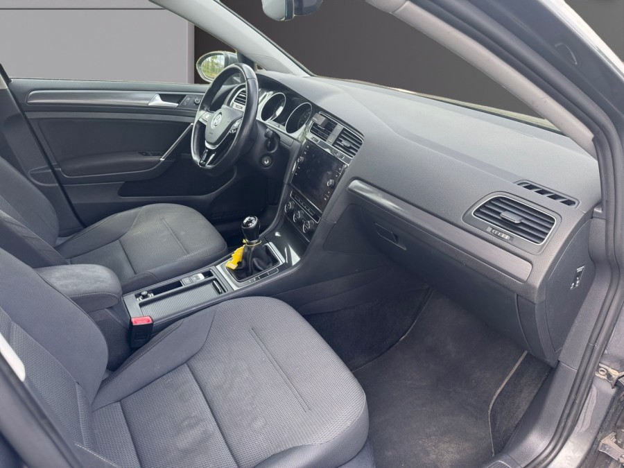 VOLKSWAGEN d'occasion GOLF 1.6 TDI 115 TRENDLINE BUSINESS de 2017