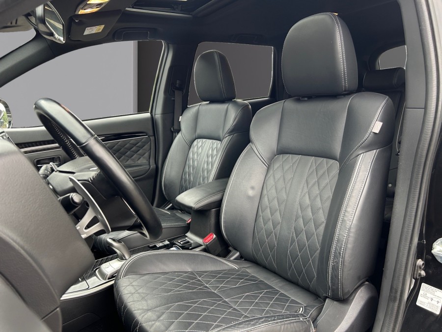 MITSUBISHI d'occasion OUTLANDER PHEV TWIN MOTOR INVITE 4WD de 2019