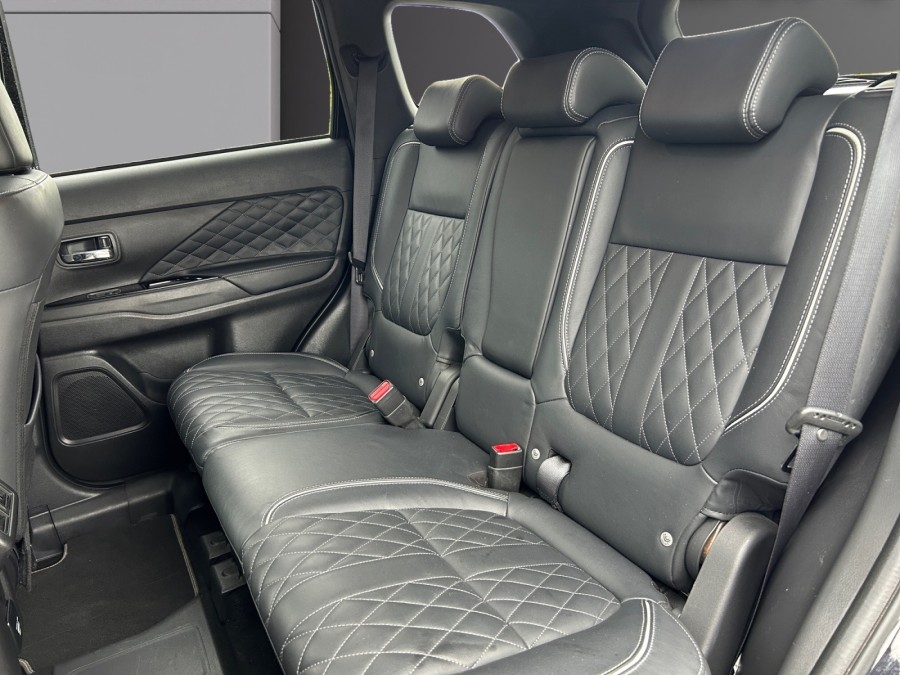 MITSUBISHI d'occasion OUTLANDER PHEV TWIN MOTOR INVITE 4WD de 2019