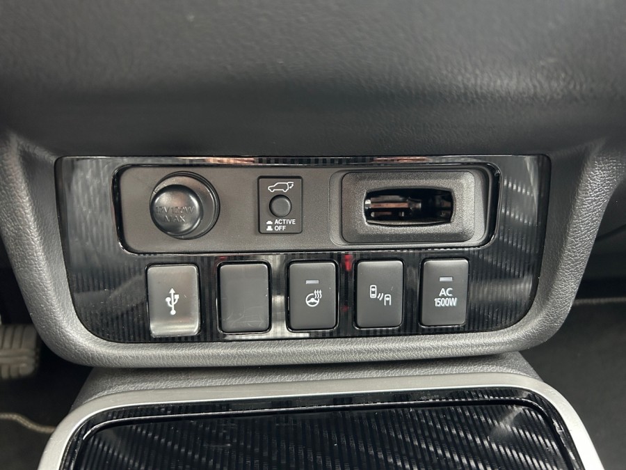 MITSUBISHI d'occasion OUTLANDER PHEV TWIN MOTOR INVITE 4WD de 2019
