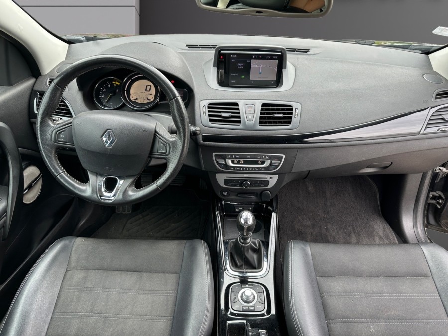 RENAULT d'occasion MEGANE 1.6 DCI 130 BOSE de 2016 Salon de Provence
