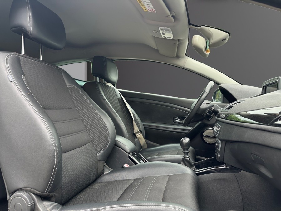 RENAULT d'occasion MEGANE 1.6 DCI 130 BOSE de 2016 Salon de Provence