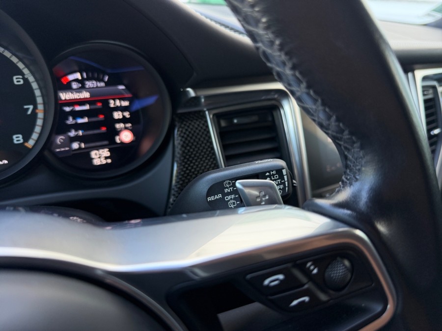 PORSCHE d'occasion MACAN TURBO de 2018 Salon de Provence (13)﻿