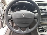 RENAULT d'occasion LAGUNA AUTHENTIQUE 1.6 16V de 2002 Les Sables