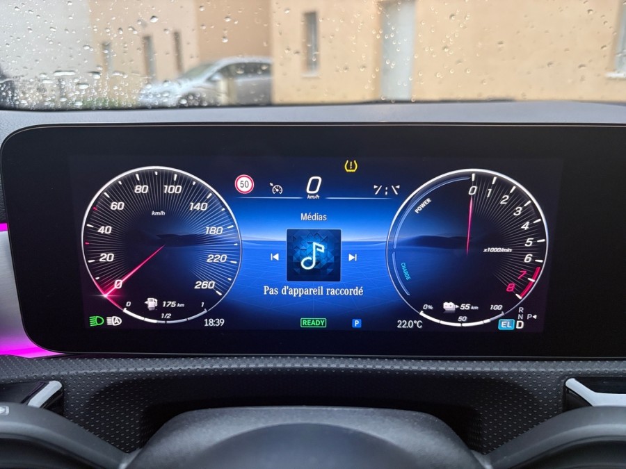 MERCEDES d'occasion CLASSE A IV A250 E AMG LINE de 2023 Salon de
