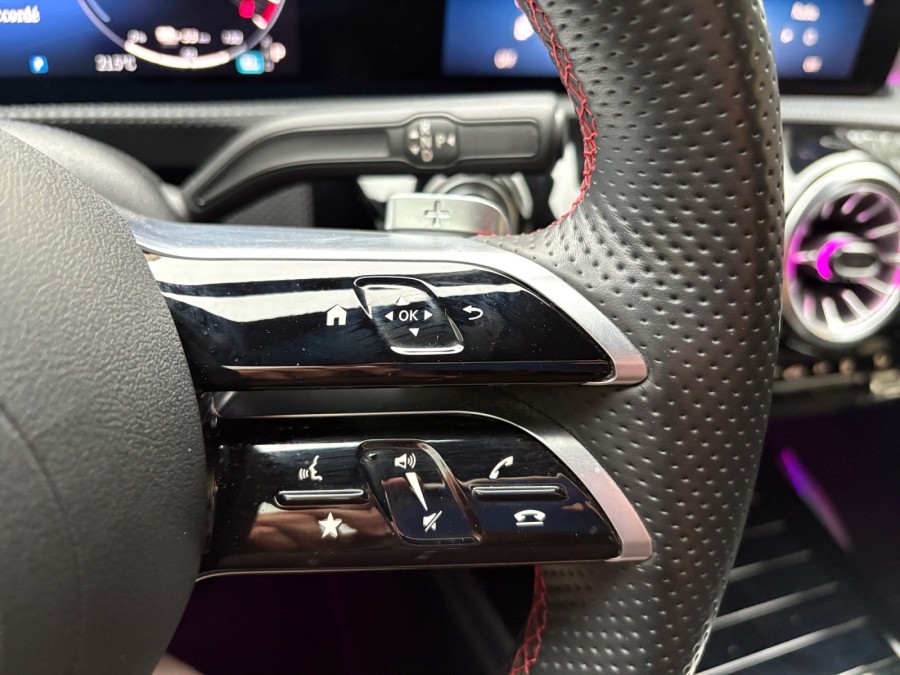 MERCEDES d'occasion CLASSE A IV A250 E AMG LINE de 2023 Salon de