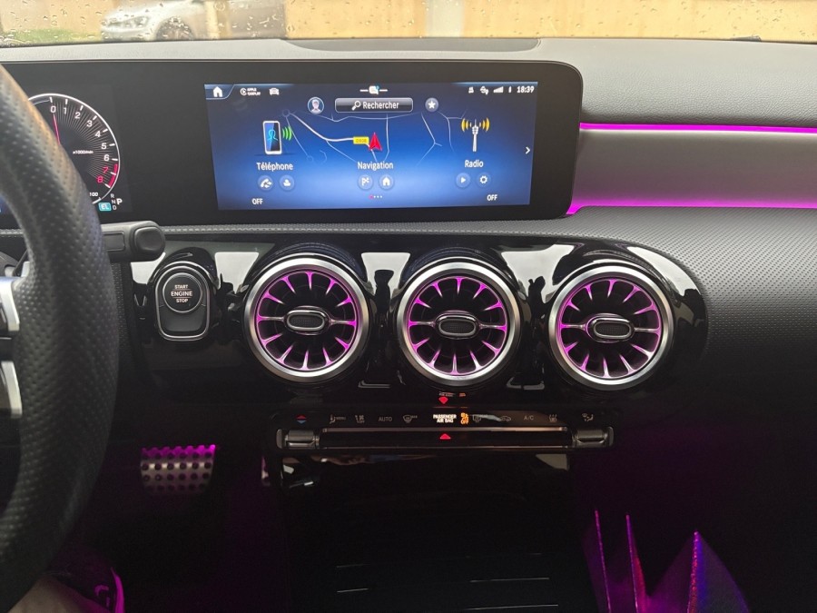 MERCEDES d'occasion CLASSE A IV A250 E AMG LINE de 2023 Salon de