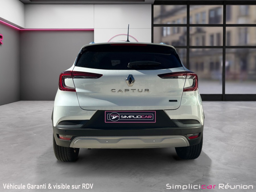 RENAULT d'occasion CAPTUR 1.6 E-TECH 145CV ENGINEERED de 2024 Reunion