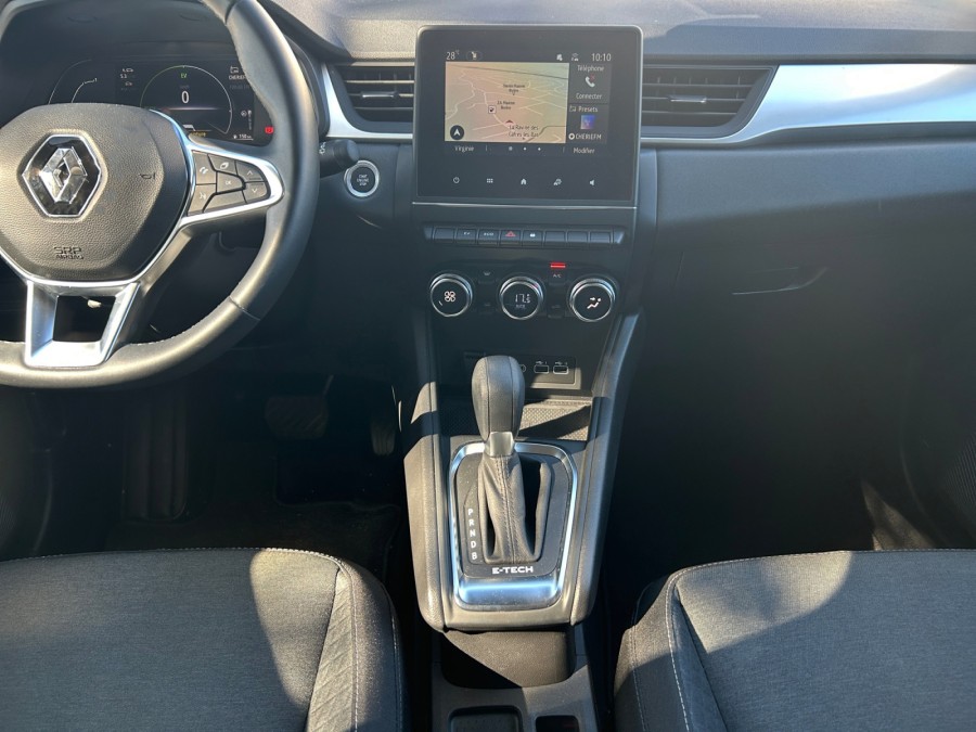 RENAULT d'occasion CAPTUR 1.6 E-TECH 145CV ENGINEERED de 2024 Reunion
