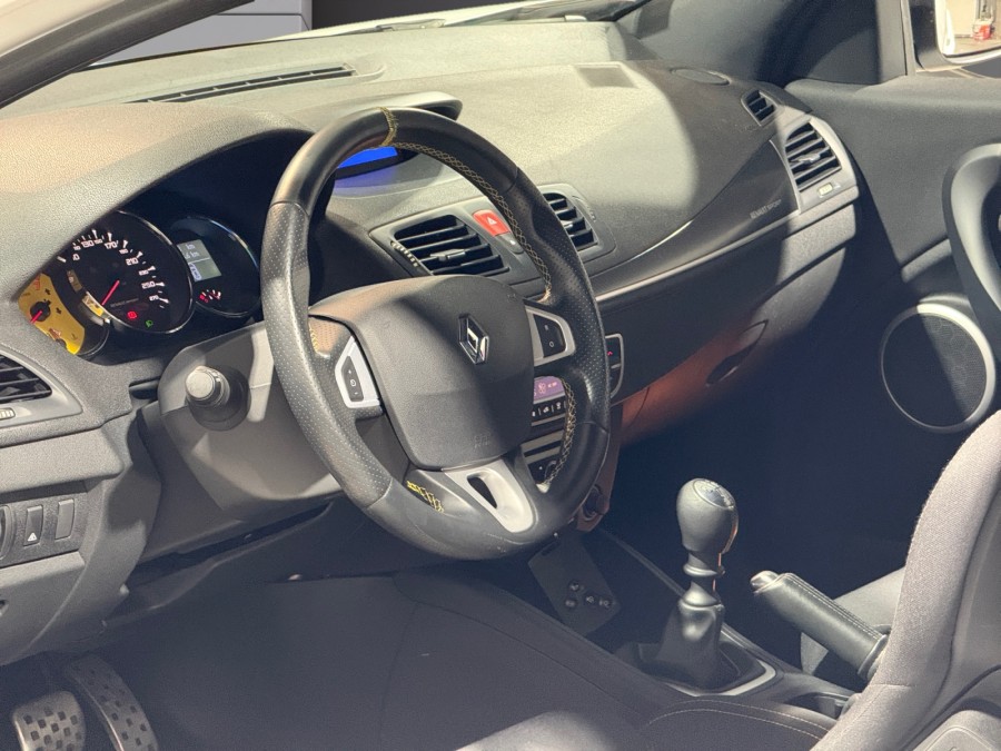 RENAULT d'occasion MEGANE 2.0 16V 250 RS CUP de 2011 Meximeux (01)﻿