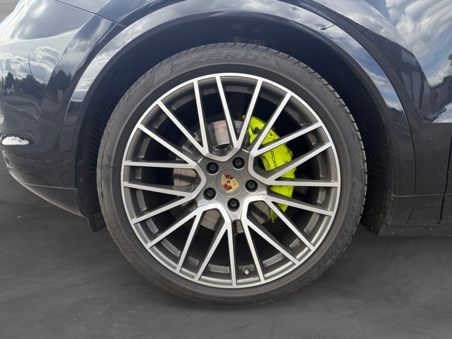 PORSCHE d'occasion CAYENNE 3.0 V6 E-HYBRID COUPE de 2020 Brive La