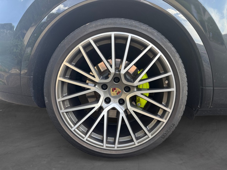 PORSCHE d'occasion CAYENNE 3.0 V6 E-HYBRID COUPE de 2020 Brive La