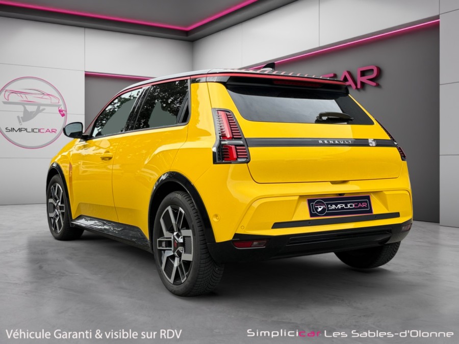 RENAULT d'occasion 5 E-TECH 150 ICONIC de 2025 Les Sables d'Olonne
